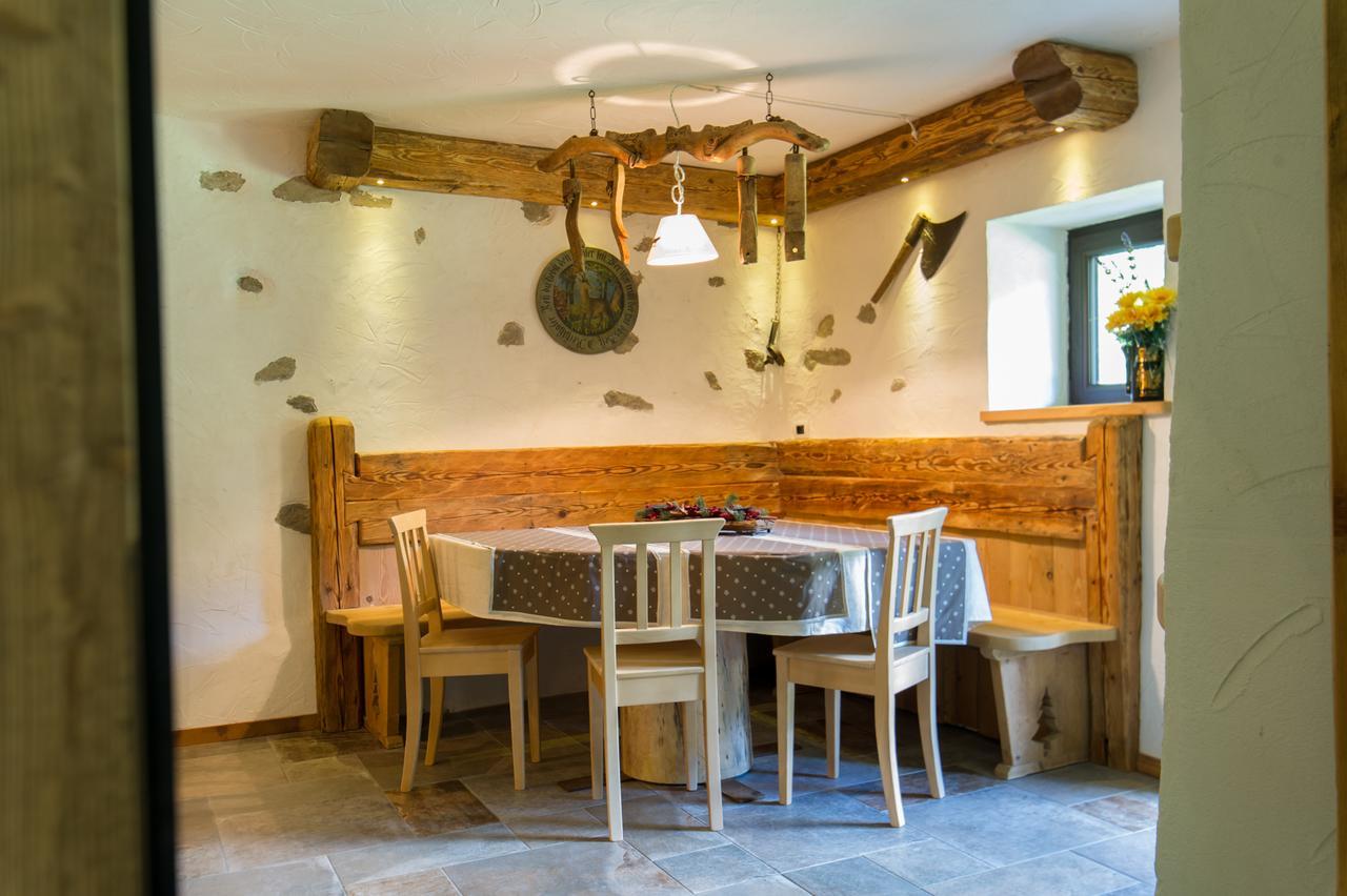 B/B La Locanda Delle Pulci Mezzana (Trentino Alto Adige) Exterior foto